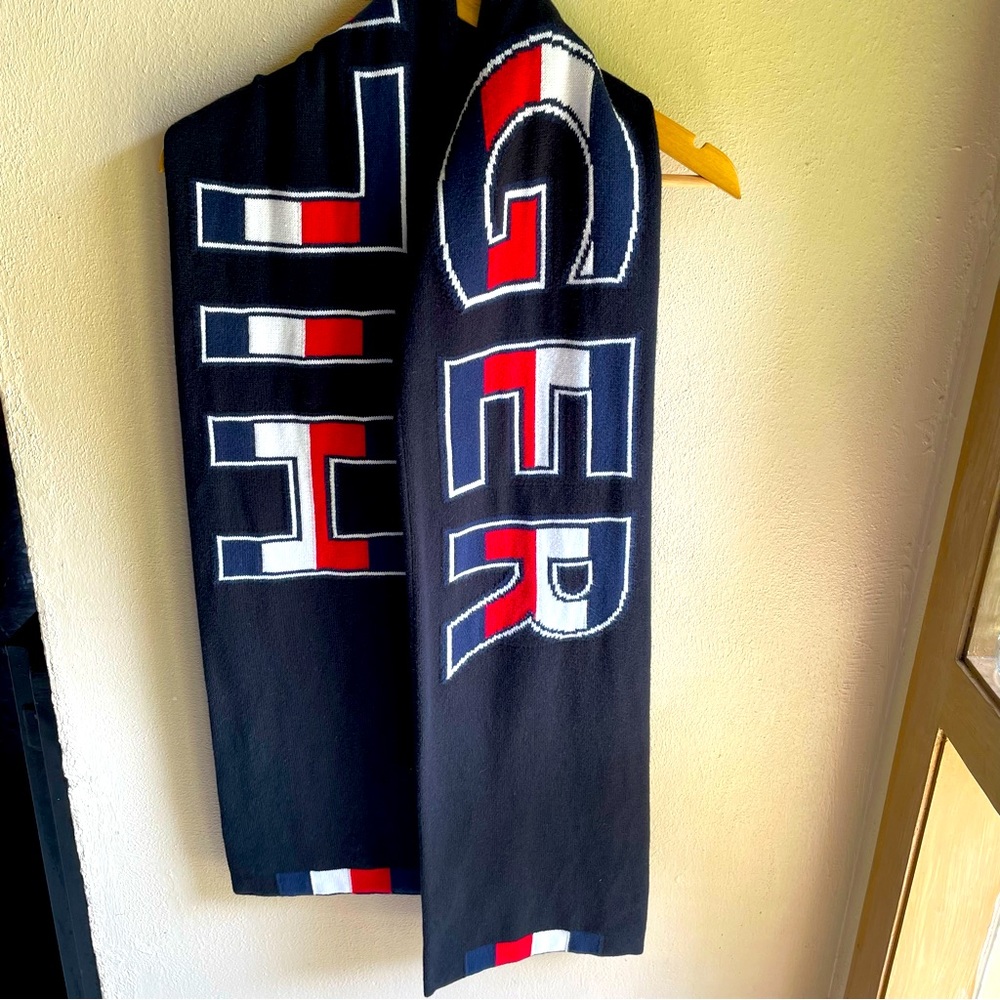 Tommy Hillfager Large Spell-out Collegiate Sweater Scarf. Black w/ RW&B. 76"Long